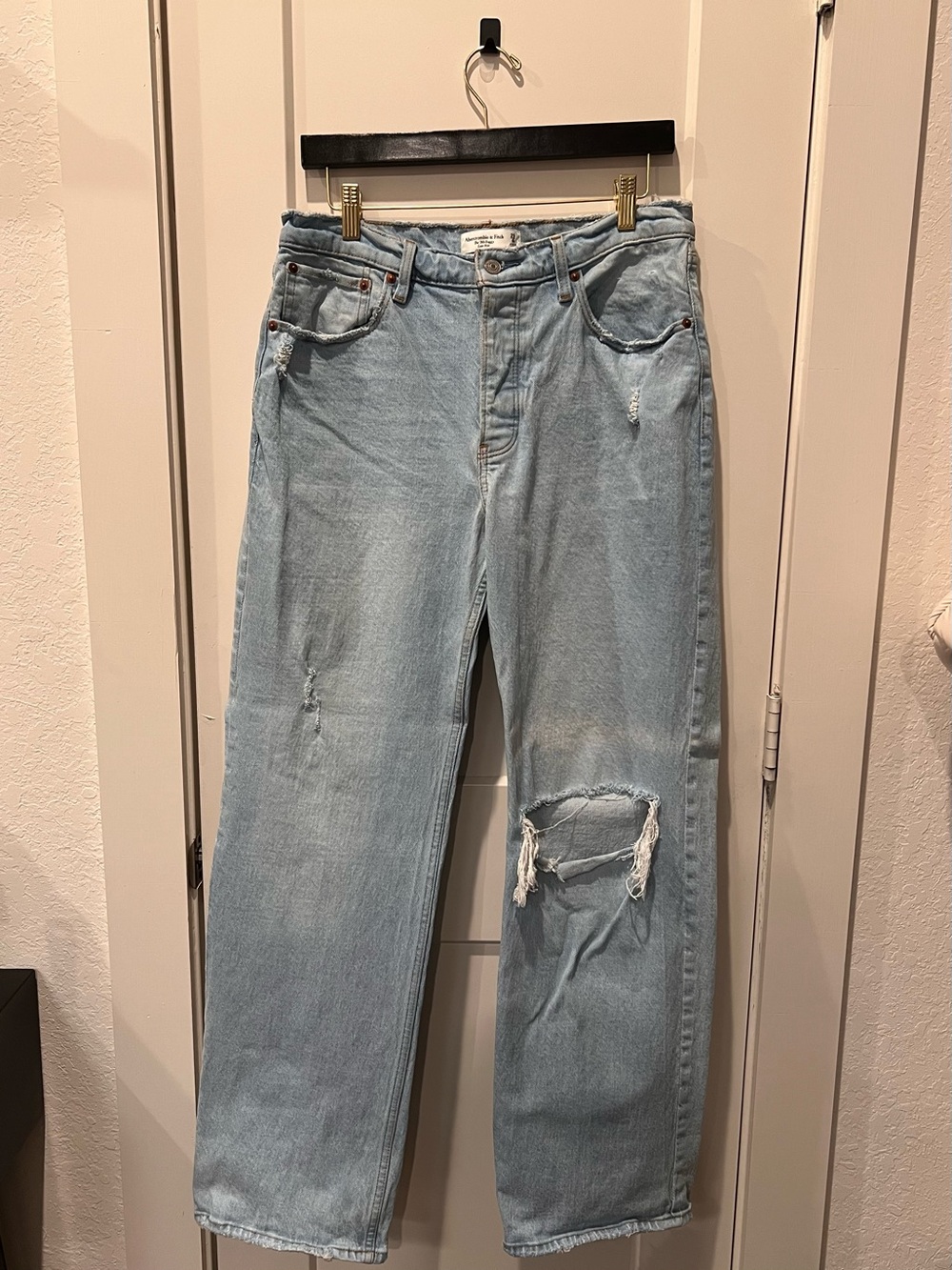 Abercrombie & Fitch Light Wash Straight Leg Jeans